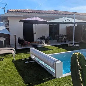 Domaine De La Chapelle à Les Pins - Jacuzzi Privatif - Alpes Maritimes , Roquefort-les-Pins France